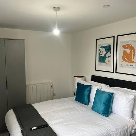 Апартаменты Luxury 2 Bed 2 Bath Flat Near Old Trafford Манчестер Экстерьер фото