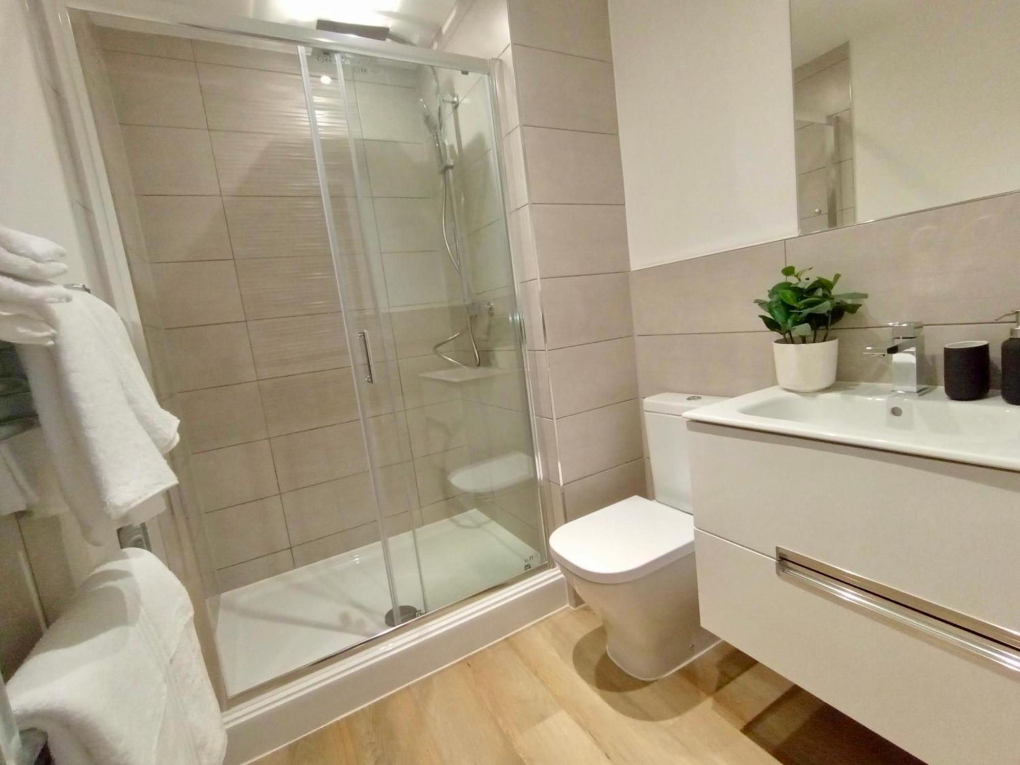 Апартаменты Luxury 2 Bed 2 Bath Flat Near Old Trafford Манчестер Экстерьер фото