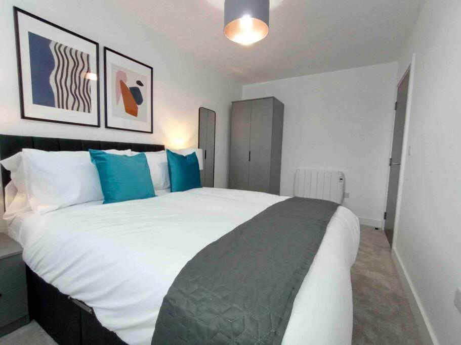Апартаменты Luxury 2 Bed 2 Bath Flat Near Old Trafford Манчестер Экстерьер фото